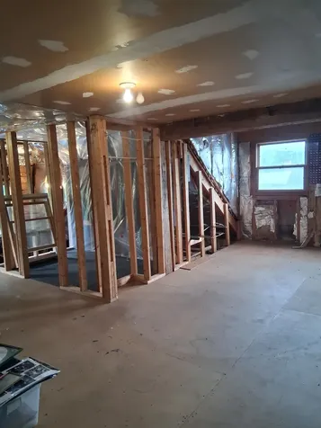 30 Cross Street Littleton NH 03561