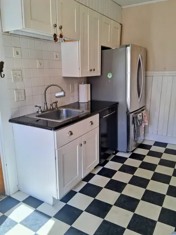 30 Cross Street Littleton NH 03561