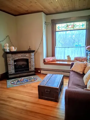 30 Cross Street Littleton NH 03561