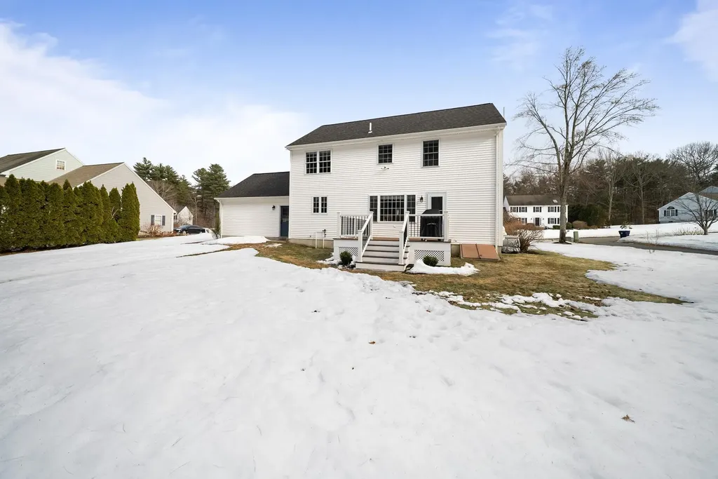 19 Partridge Lane Plaistow NH 03865