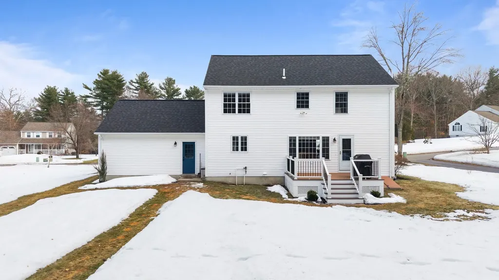 19 Partridge Lane Plaistow NH 03865