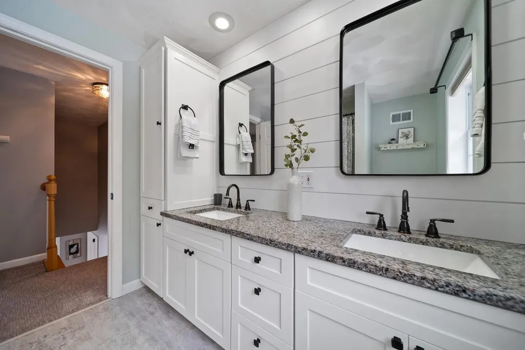 19 Partridge Lane Plaistow NH 03865