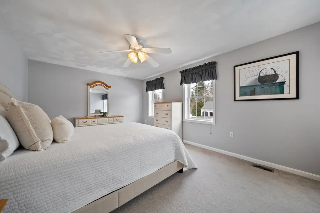19 Partridge Lane Plaistow NH 03865
