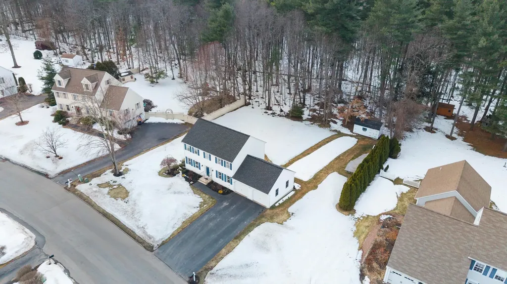 19 Partridge Lane Plaistow NH 03865