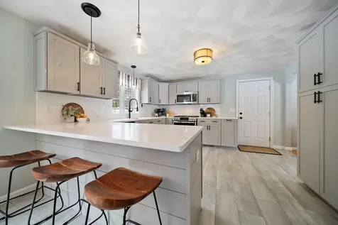 19 Partridge Lane Plaistow NH 03865