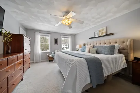 19 Partridge Lane Plaistow NH 03865