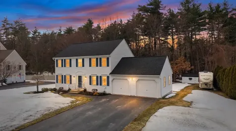 19 Partridge Lane Plaistow NH 03865