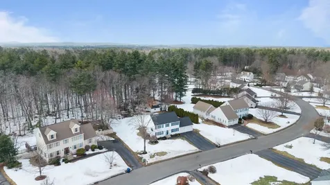 19 Partridge Lane Plaistow NH 03865