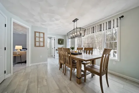 19 Partridge Lane Plaistow NH 03865