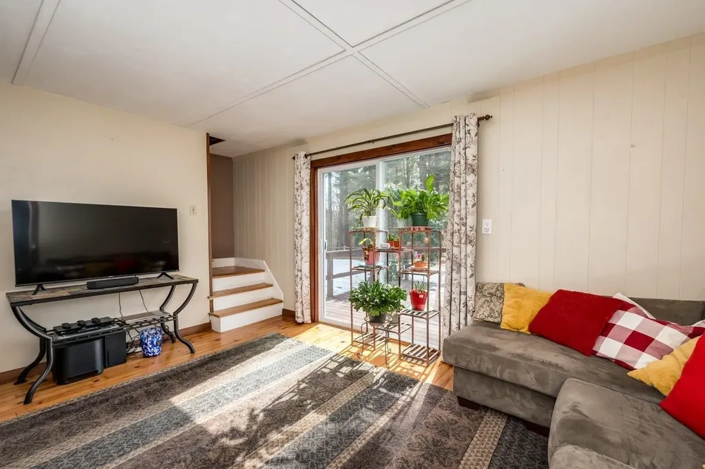 36 Highland Avenue Derry NH 03038