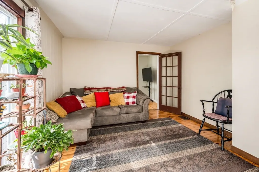 36 Highland Avenue Derry NH 03038