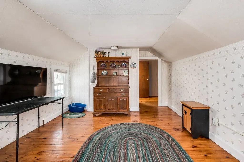 36 Highland Avenue Derry NH 03038