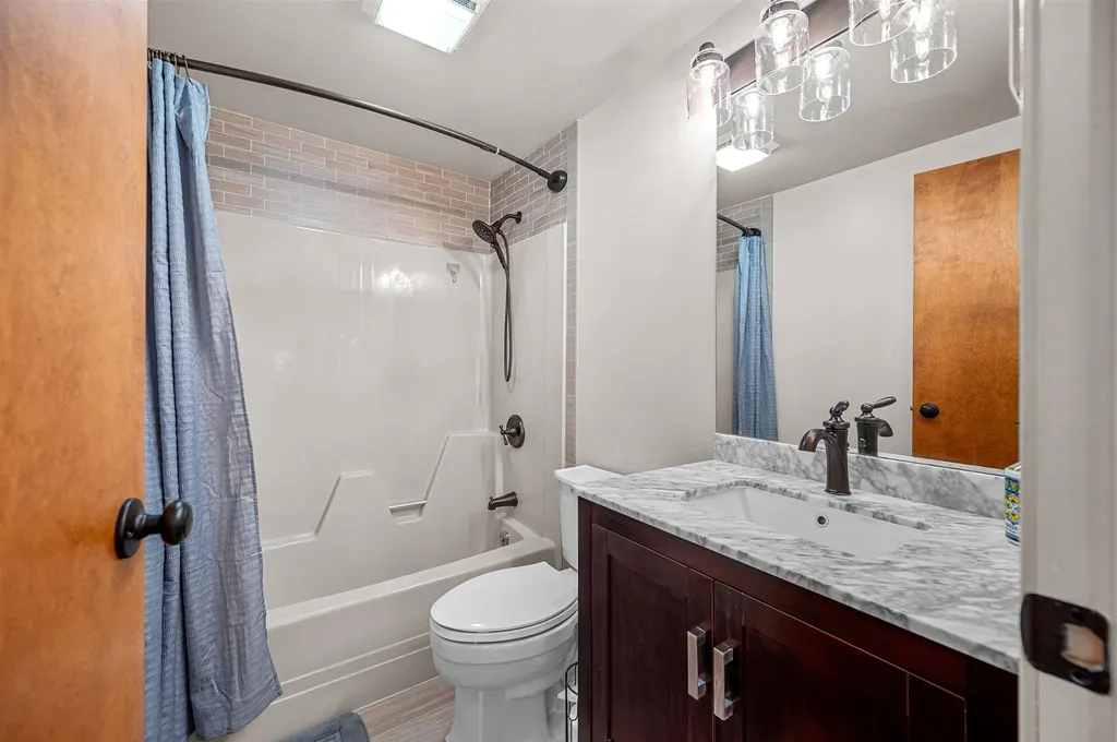 97 Sterling Ridge Warren VT 05674