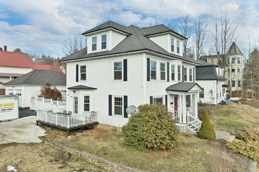 632 Central Street Franklin NH 03235