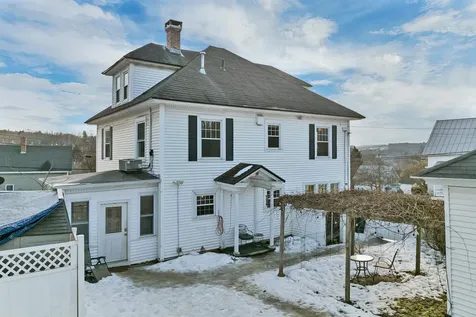 632 Central Street Franklin NH 03235