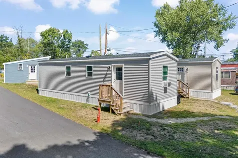 1338 Woodbury Avenue Portsmouth NH 03801