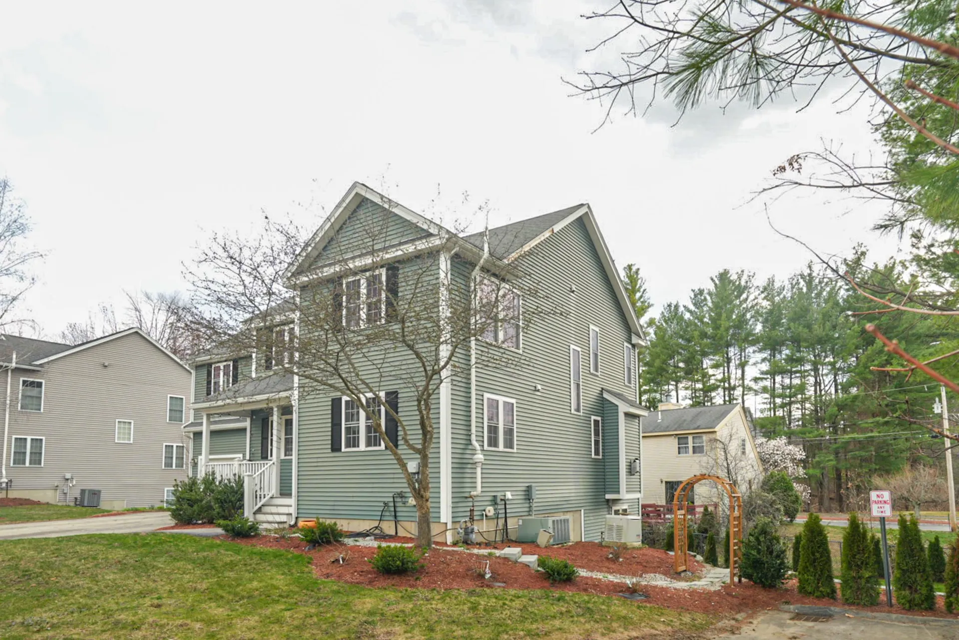 5 Lowther Place Nashua NH 03060