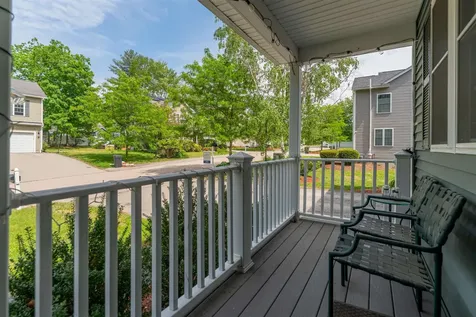 5 Lowther Place Nashua NH 03060