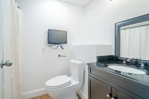 5 Lowther Place Nashua NH 03060