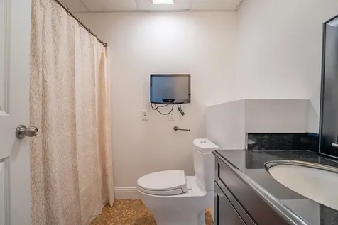 5 Lowther Place Nashua NH 03060