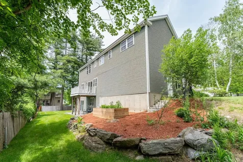 5 Lowther Place Nashua NH 03060