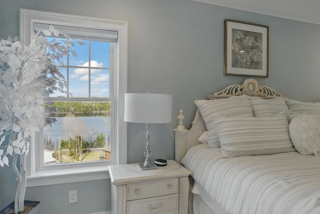 711 West Shore Road Alexandria NH 03222