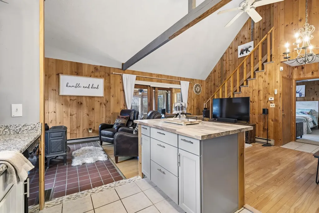 185 Reservoir Road Campton NH 03223