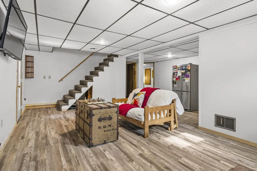 185 Reservoir Road Campton NH 03223