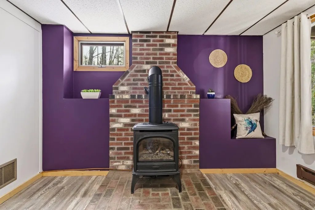 185 Reservoir Road Campton NH 03223