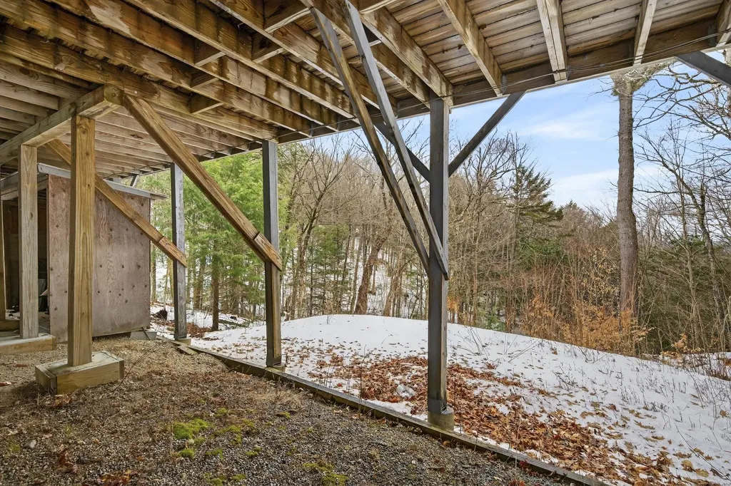 185 Reservoir Road Campton NH 03223