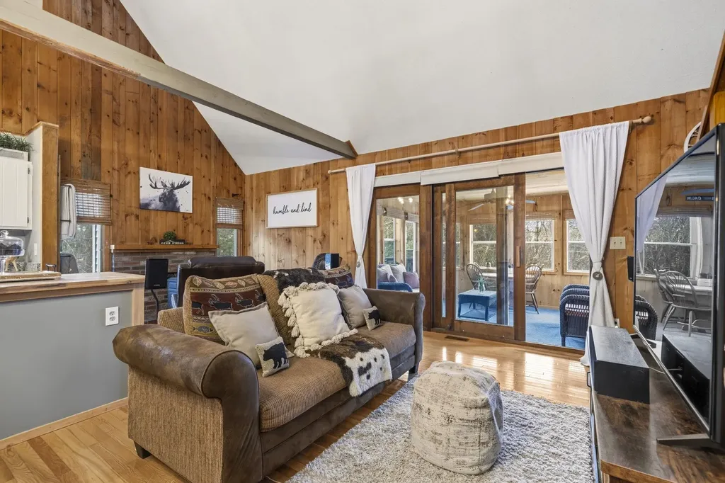 185 Reservoir Road Campton NH 03223