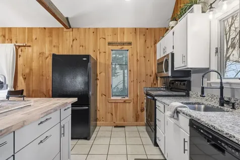 185 Reservoir Road Campton NH 03223