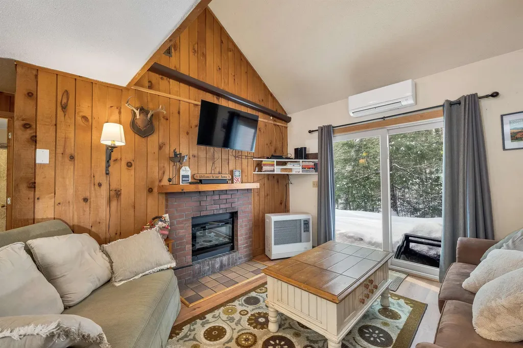 12 Streamside Road Campton NH 03223