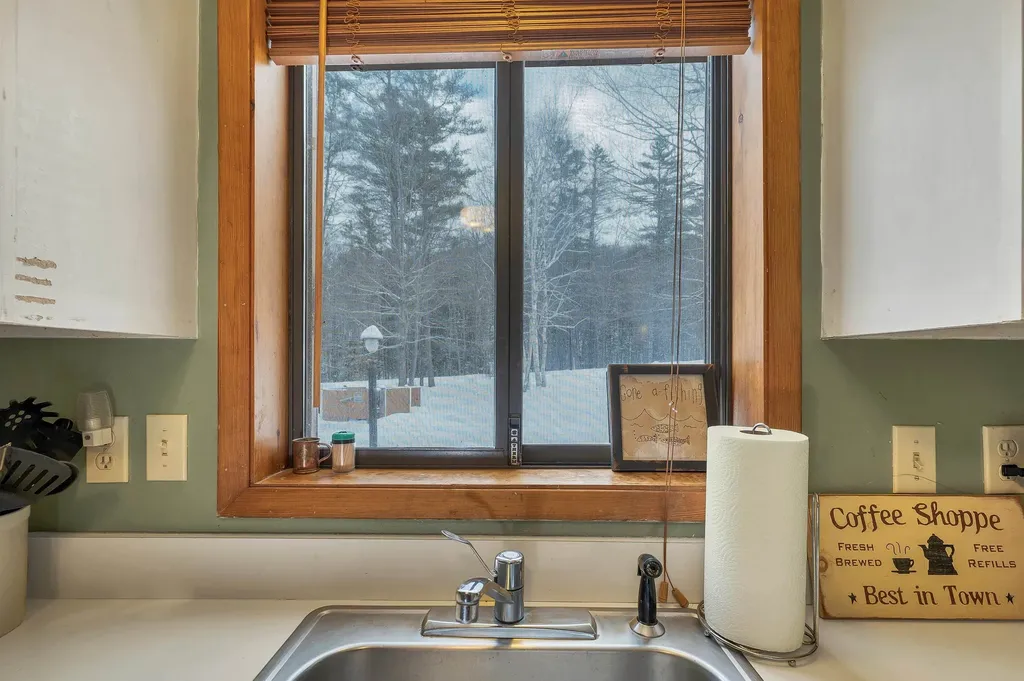 12 Streamside Road Campton NH 03223