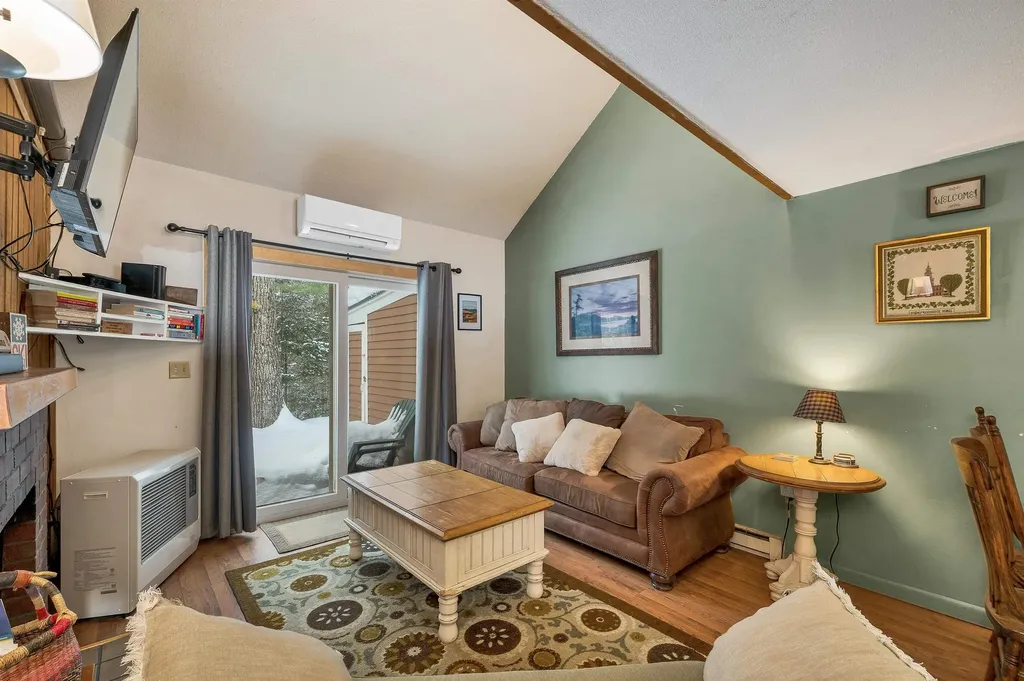 12 Streamside Road Campton NH 03223