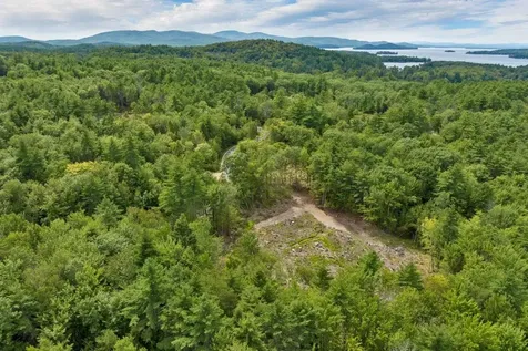 267-23 Winnipesaukee Drive Wolfeboro NH 03894