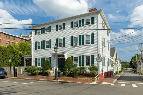 110 Court Street Portsmouth NH 03801