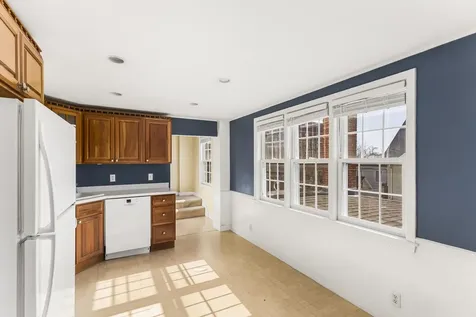 110 Court Street Portsmouth NH 03801