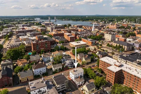 110 Court Street Portsmouth NH 03801