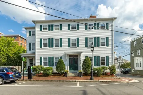 110 Court Street Portsmouth NH 03801