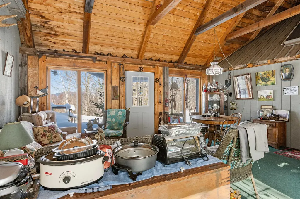 636 Meridan Hill Road Columbia NH 03576