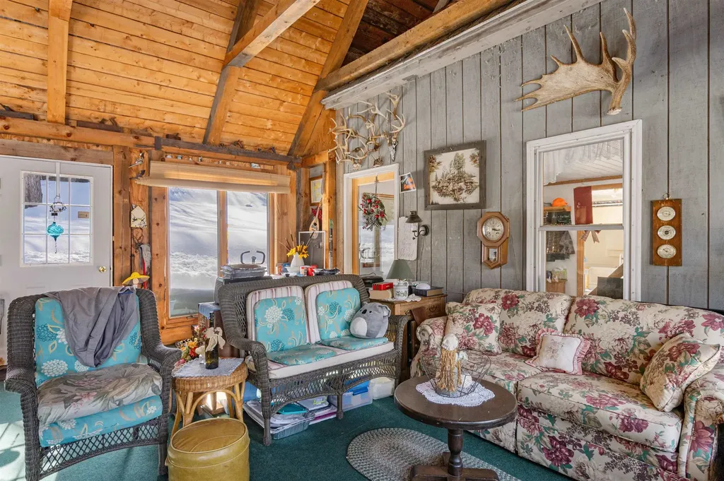 636 Meridan Hill Road Columbia NH 03576