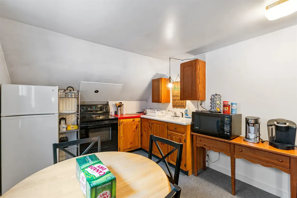 636 Meridan Hill Road Columbia NH 03576