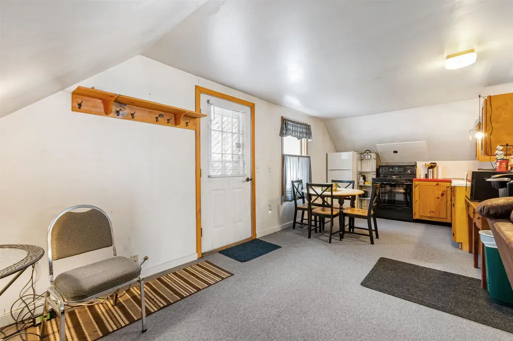 636 Meridan Hill Road Columbia NH 03576