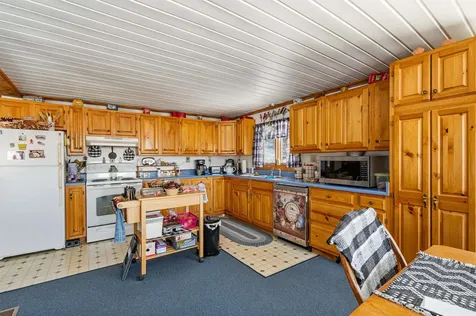 636 Meridan Hill Road Columbia NH 03576