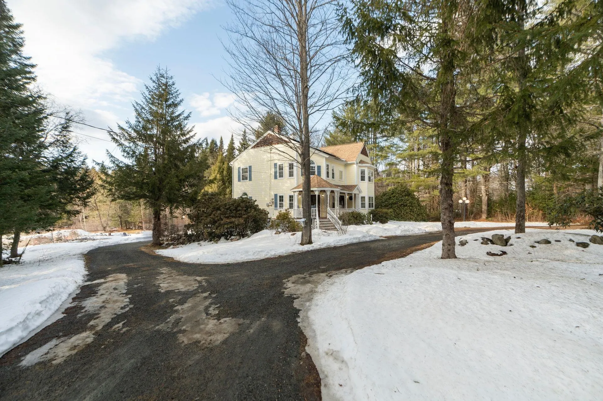 34 Meadowbrook Road Grantham NH 03753