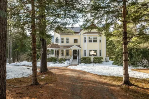 34 Meadowbrook Road Grantham NH 03753
