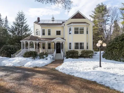 34 Meadowbrook Road Grantham NH 03753