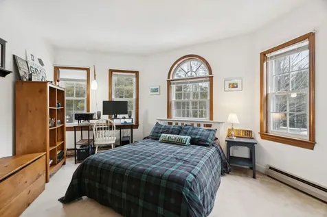 34 Meadowbrook Road Grantham NH 03753