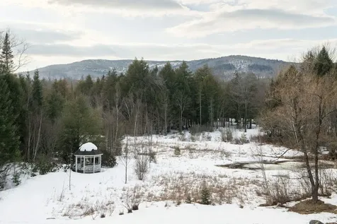 34 Meadowbrook Road Grantham NH 03753